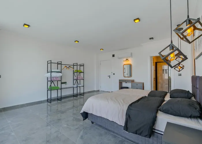 One-Bedroom Villa
